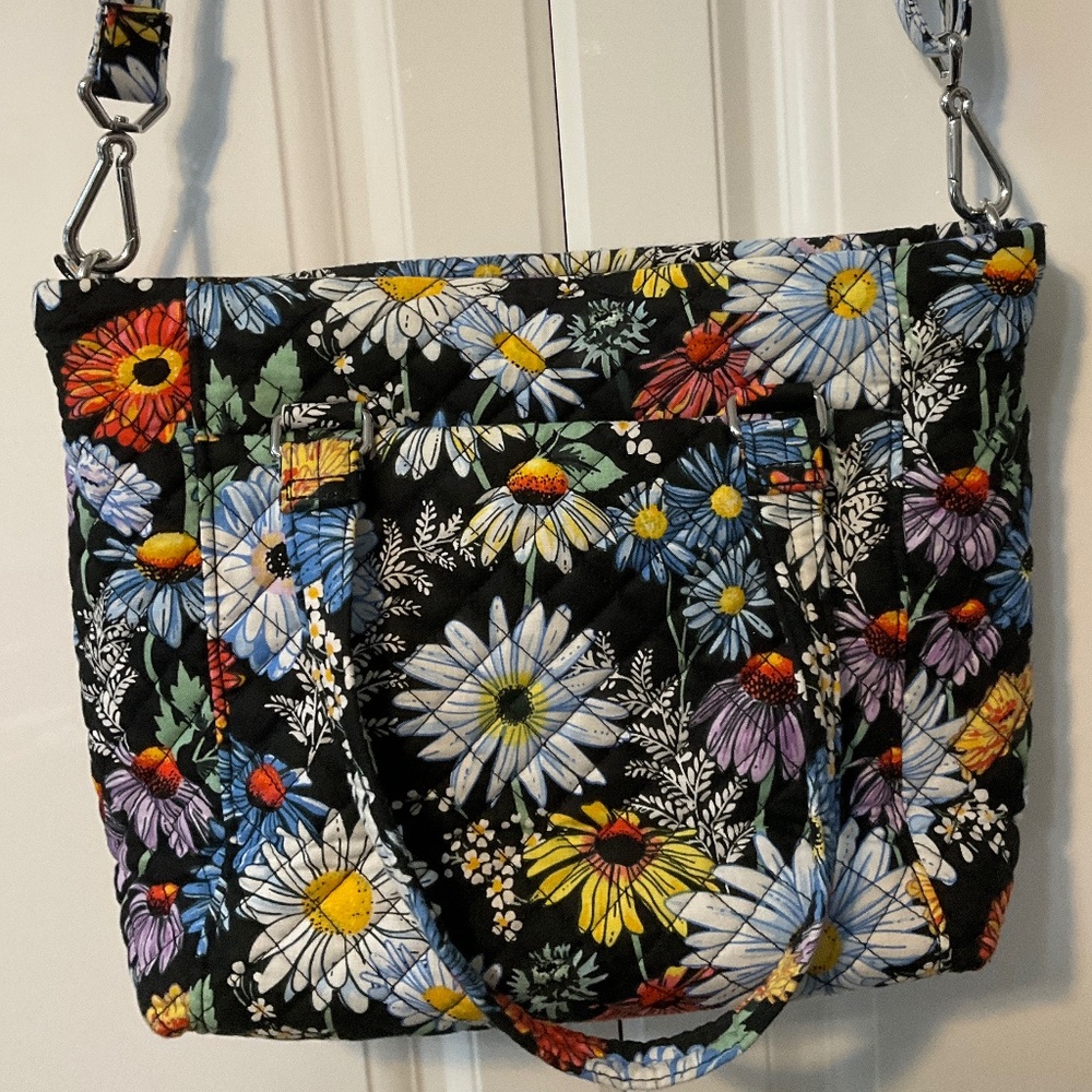 Vera Bradley Multi Strap Shoulder Bag - Daisies - EUC